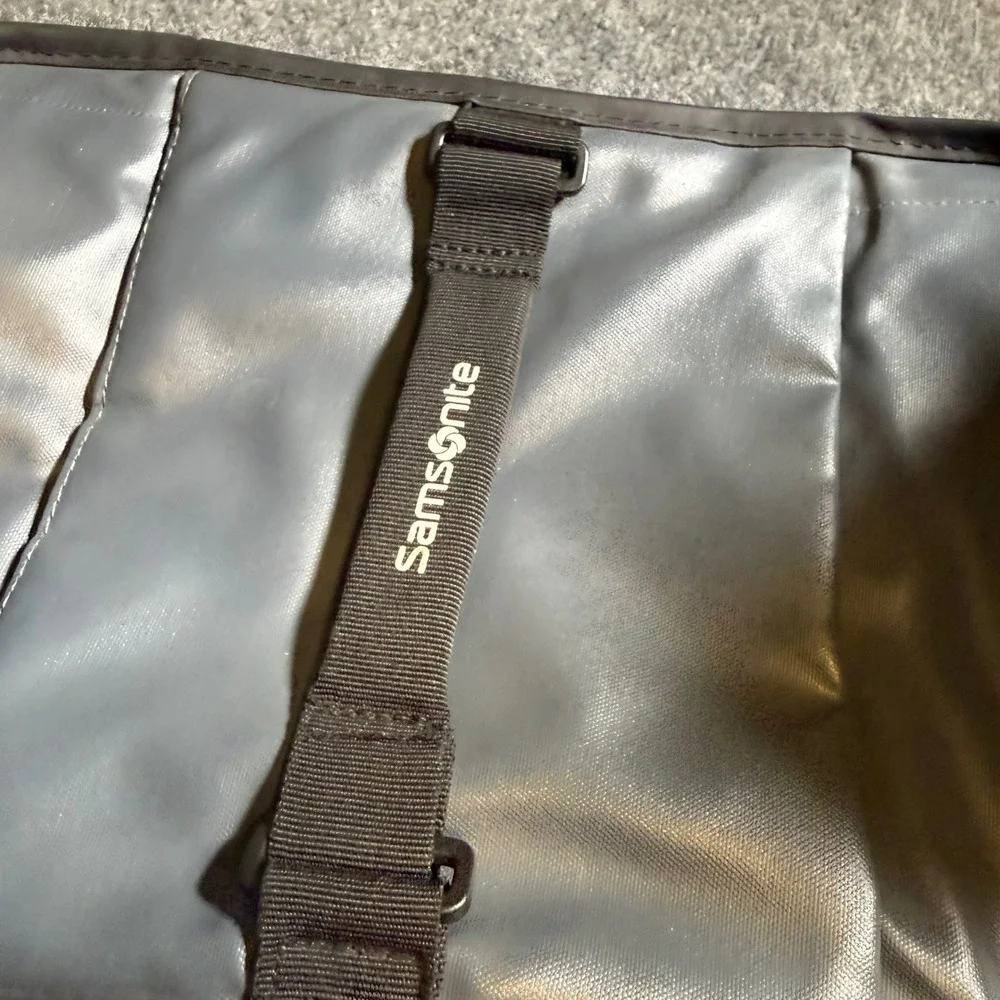 Samsonite Paradiver Duffel Bag Gray Waterproof Lightweight Large
